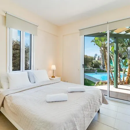 Poseidon Gardens By Ezoria * Larnaka