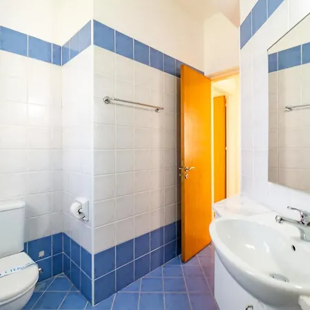 Poseidon Gardens By Ezoria Villa *