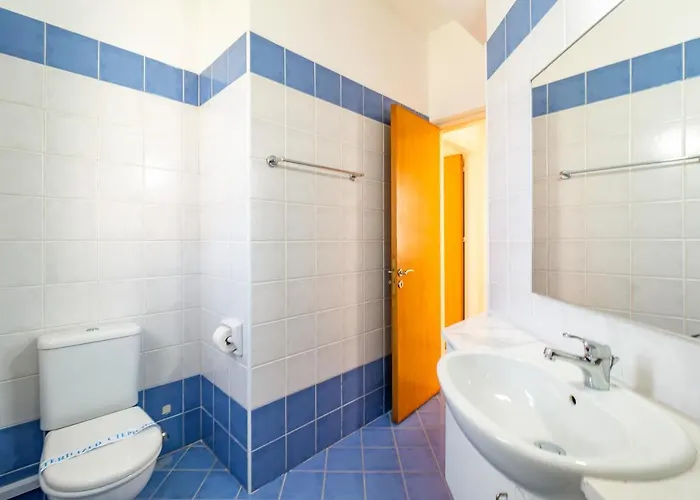 Poseidon Gardens By Ezoria Villa *