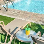 Poseidon Gardens By Ezoria Villa *