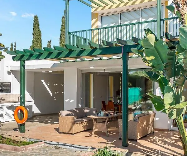 Villa Poseidon Gardens By Ezoria